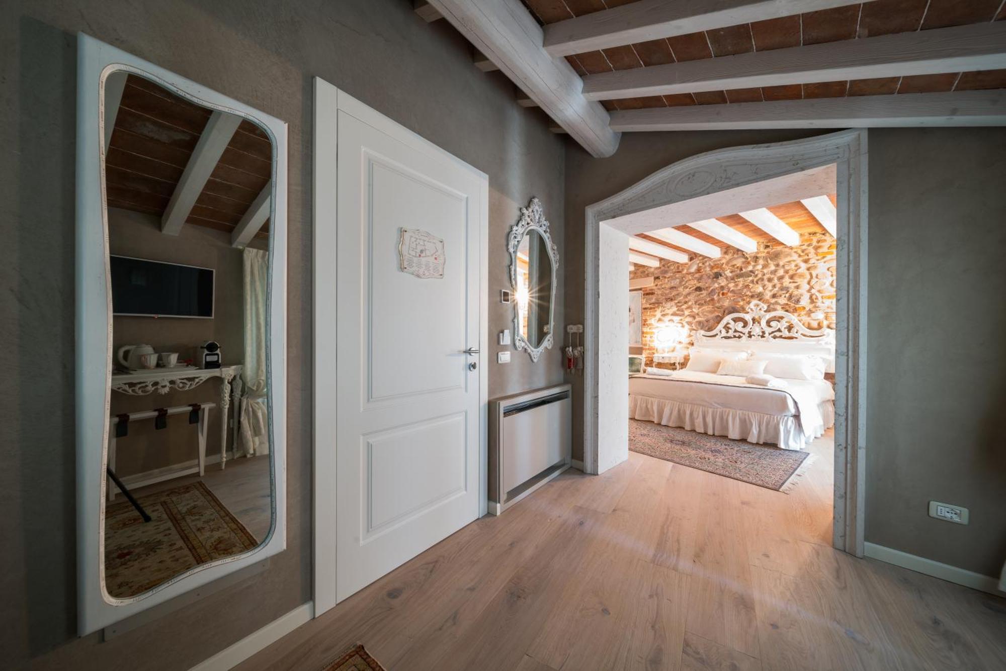 Regia Rosetta - Royal Borghetto Bed & Breakfast