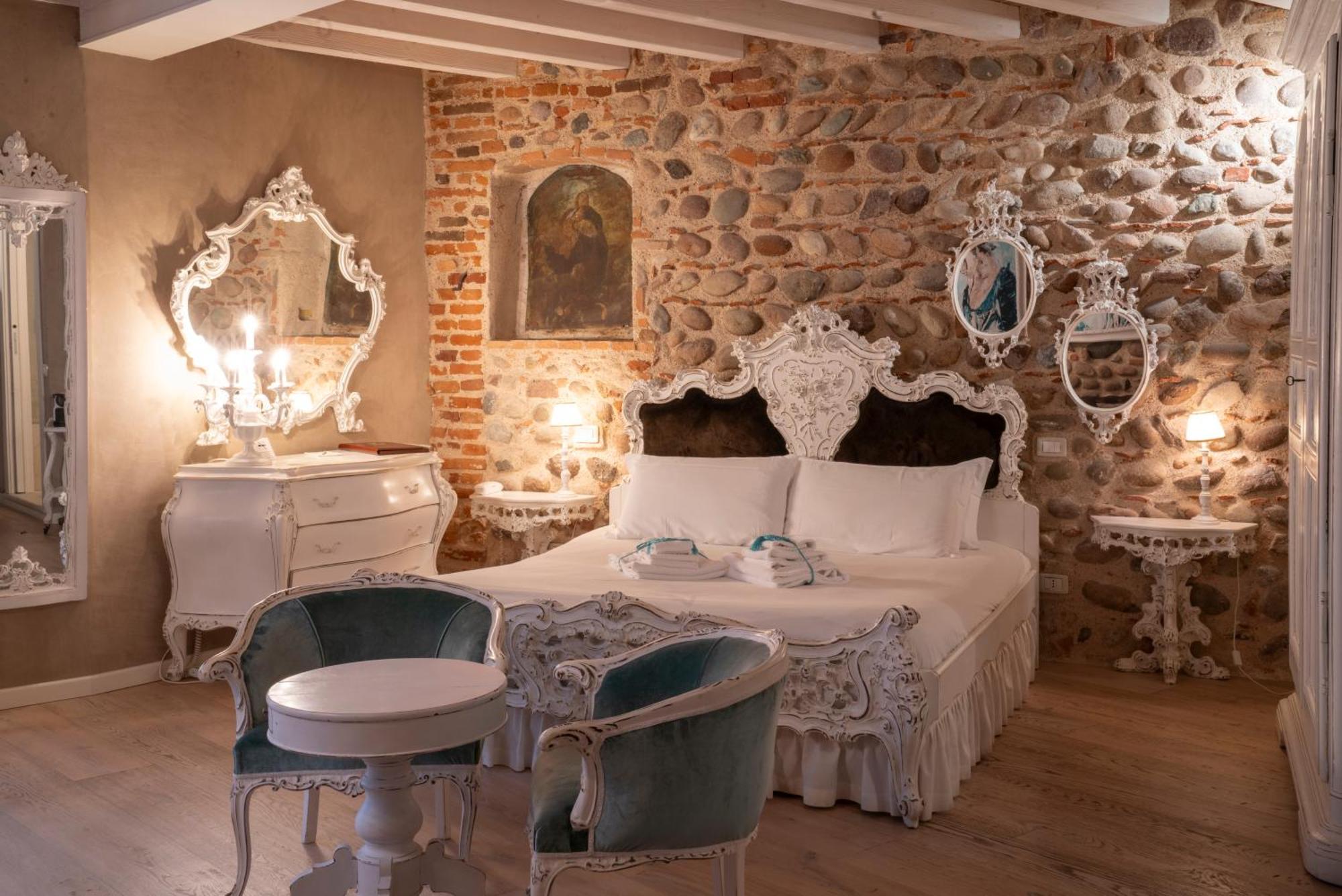 Regia Rosetta - Royal Borghetto Bed & Breakfast 3*