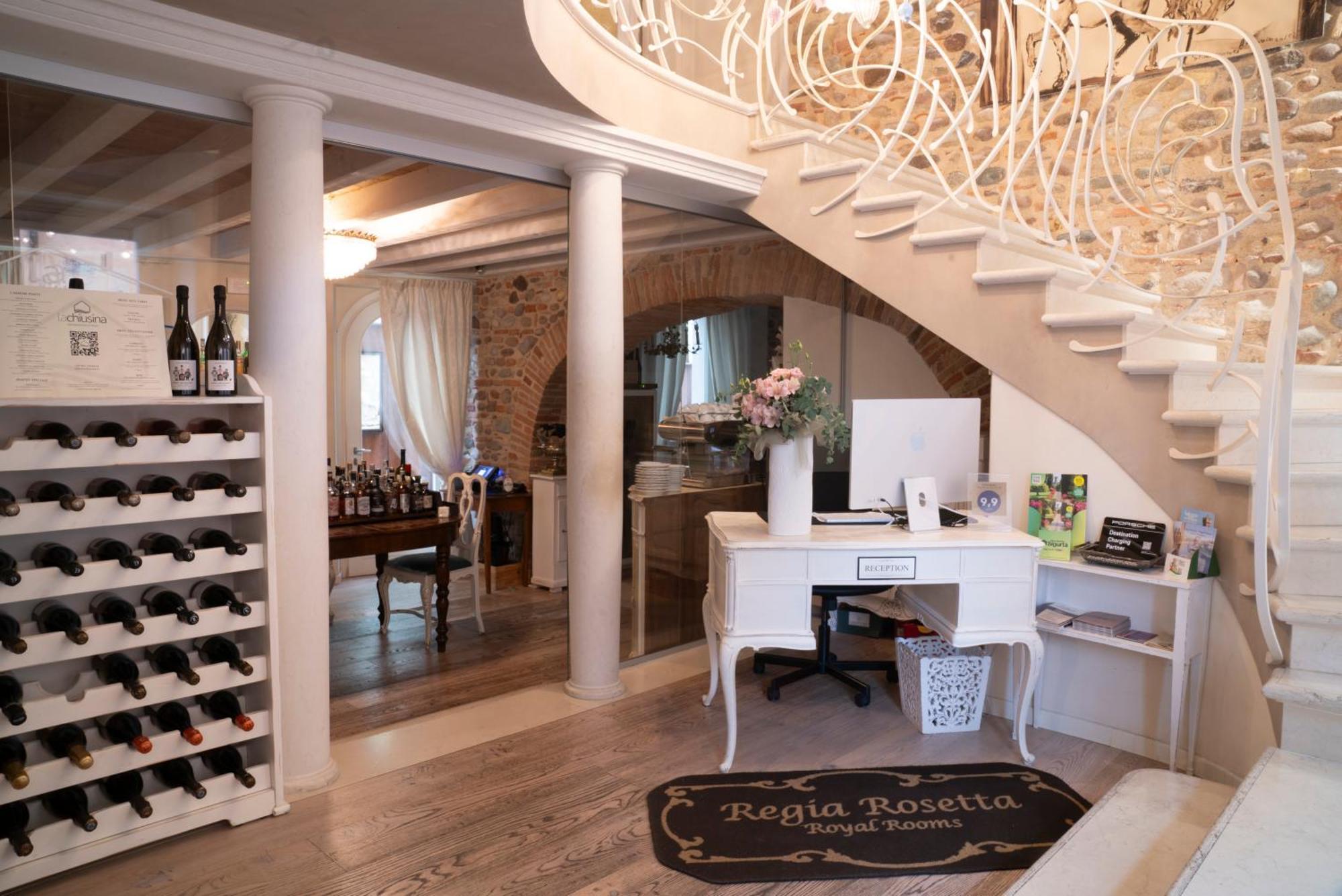 Regia Rosetta - Royal Borghetto Bed & Breakfast