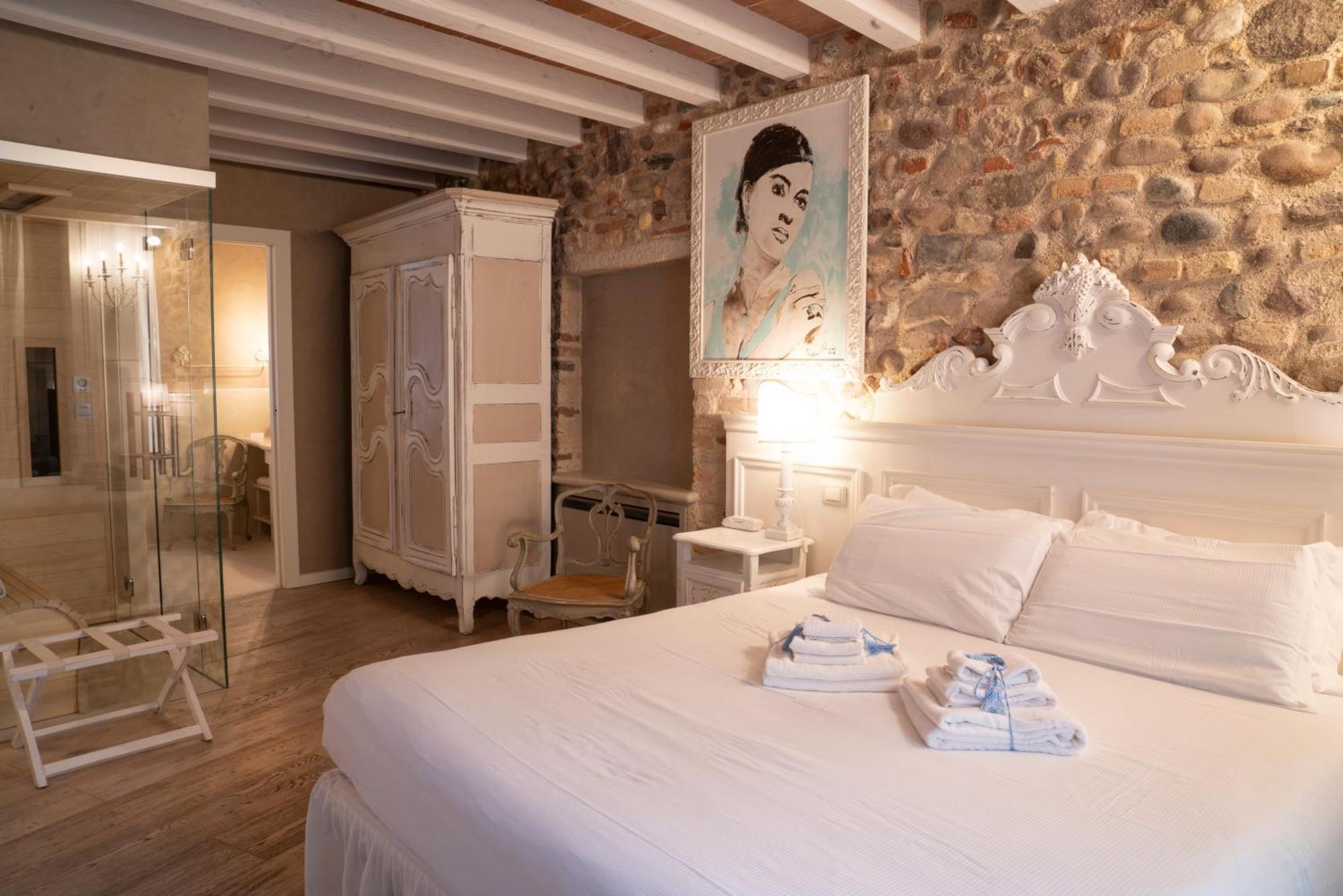 Regia Rosetta - Royal Borghetto 3*
