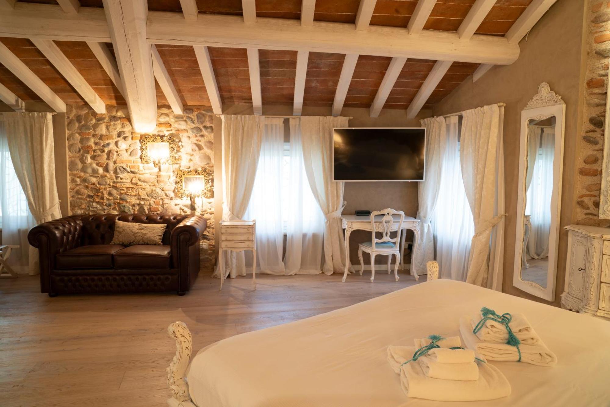 Bed & Breakfast Regia Rosetta - Royal Borghetto 3*