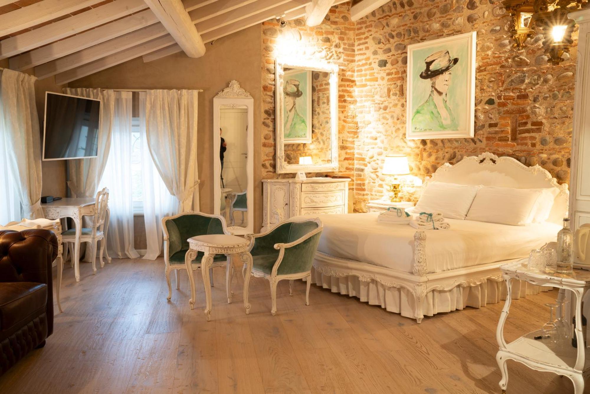 Regia Rosetta - Royal Borghetto 3*